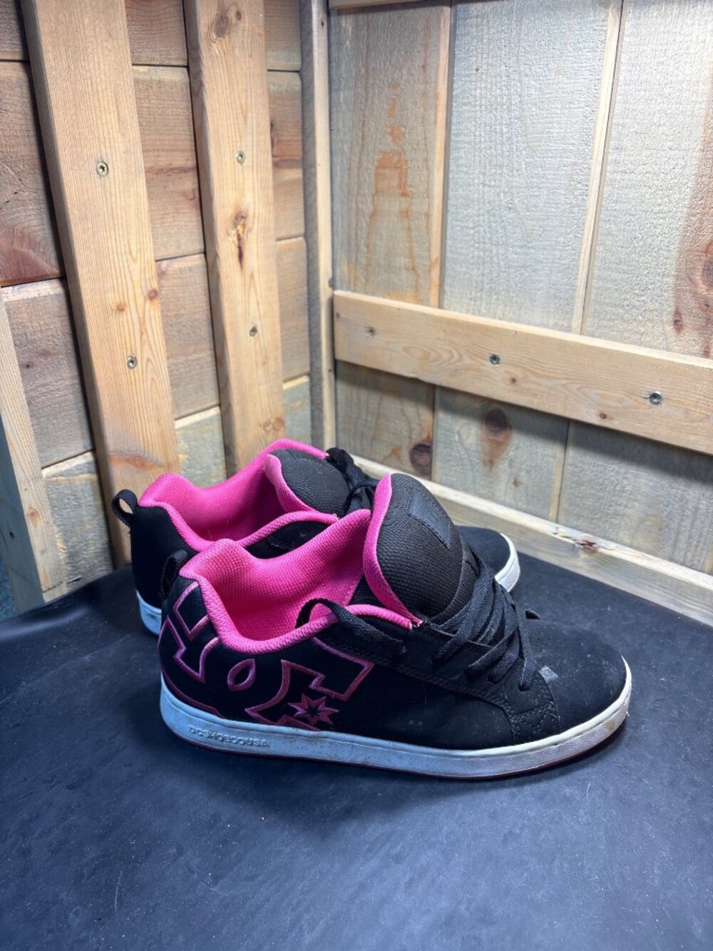DC Womens Court Graffik Black Pink Skate Shoes US 10 UK 8 EU 42 300678